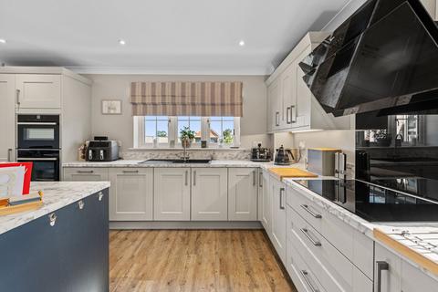 4 bedroom detached house for sale, Church Road, Freiston, PE22