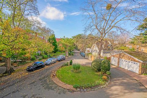 4 bedroom terraced house for sale, Broom Close, Teddington, Middlesex, TW11