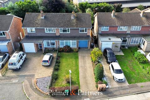 4 bedroom semi-detached house for sale, Longacre, Essex CM1