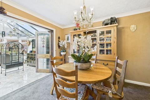4 bedroom detached house for sale, Grace Drive, Nottingham