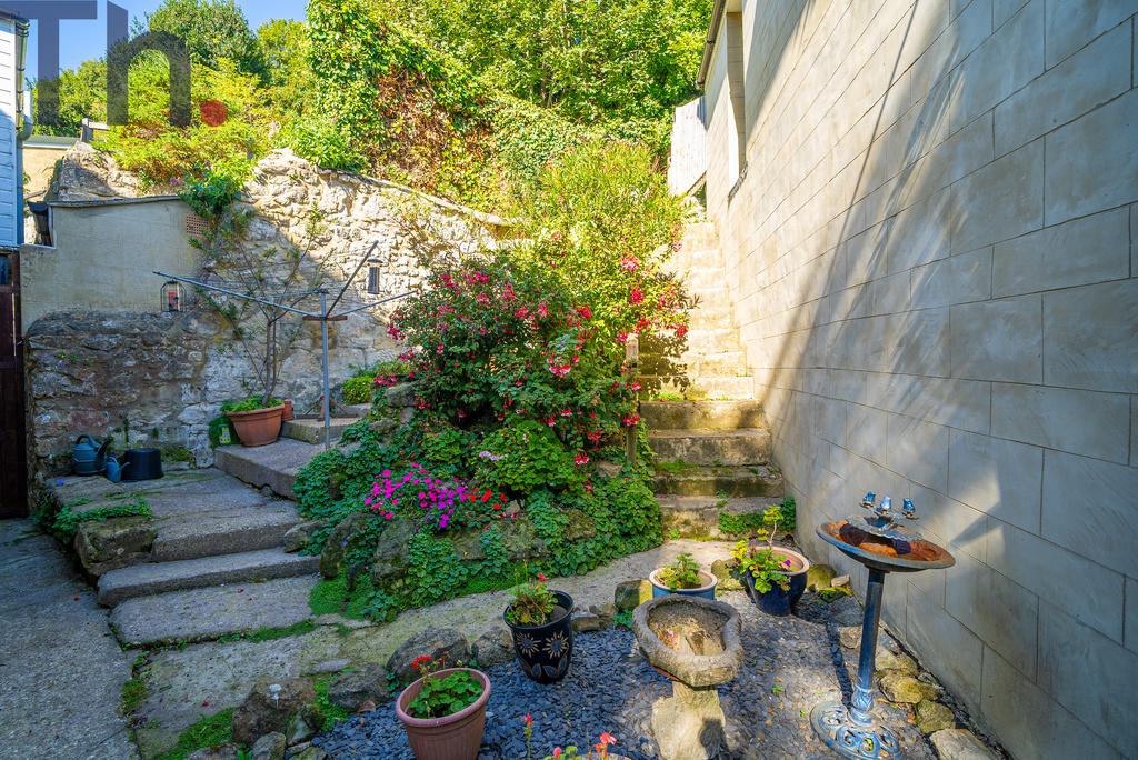 Private Courtyard