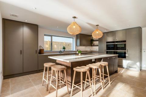 5 bedroom detached house for sale, Claytons Corner, Birdham, PO20
