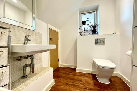 10 Eclipse Avenue, Oakgrove, Milton Keynes, MK10 9TJ