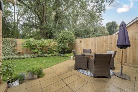 undefined, Ruskin, Caversham RG4