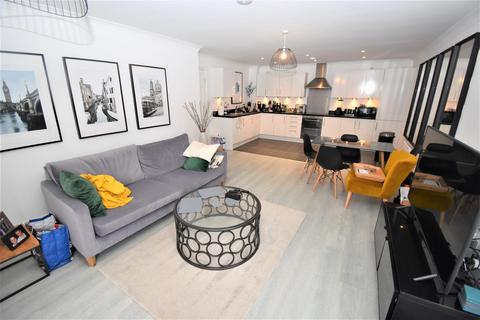 undefined, Kingfisher Close, Warwick