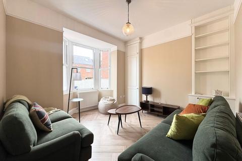 5 bedroom semi-detached house to rent, 5 Stockmore Street, Oxford