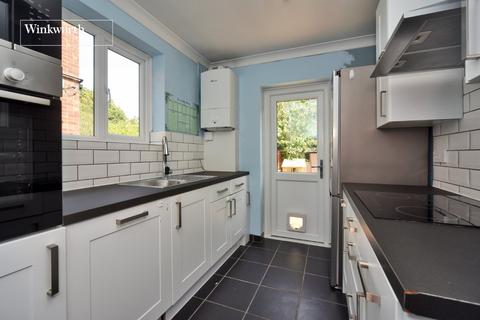 2 bedroom ground floor flat for sale, Stoneleigh Park Road, Epsom, Surrey, KT19