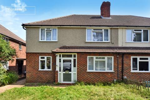 2 bedroom ground floor flat for sale, Stoneleigh Park Road, Epsom, Surrey, KT19