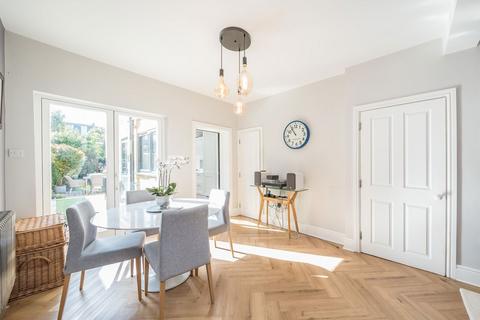 39 Heathfield North, Twickenham, TW2 7QN