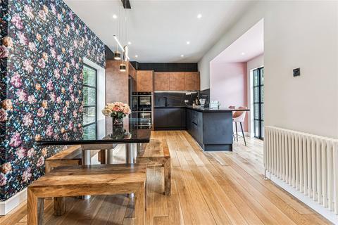 undefined, Dunsmore, Aylesbury, Buckinghamshire, HP22
