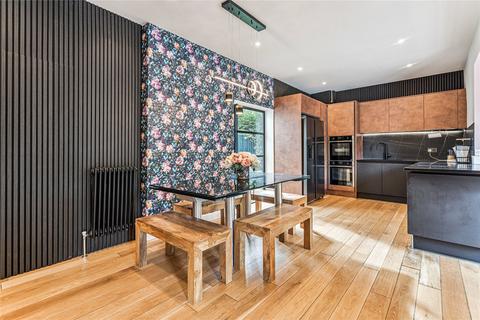 undefined, Dunsmore, Aylesbury, Buckinghamshire, HP22