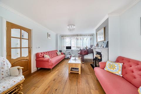 4 bedroom semi-detached house for sale, The Lawns, Hatch End, Pinner, HA5