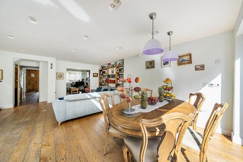 4 bedroom semi-detached house for sale, The Lawns, Hatch End, Pinner, HA5