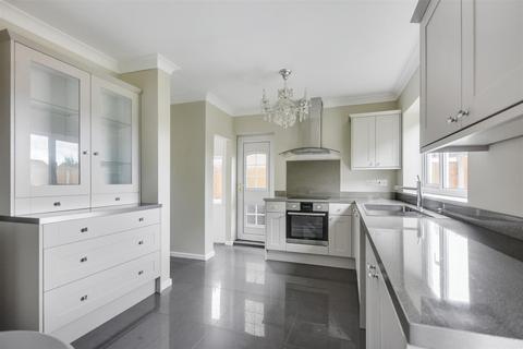 3 bedroom semi-detached house for sale, Baslow Close, Sawley