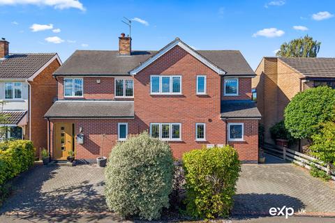 5 bedroom detached house for sale, Mavis Avenue, Nottingham NG15