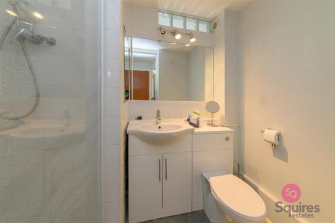 17 Pasteur Close, London, NW9 5HQ