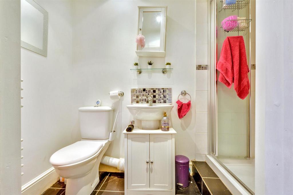 En-Suite Shower