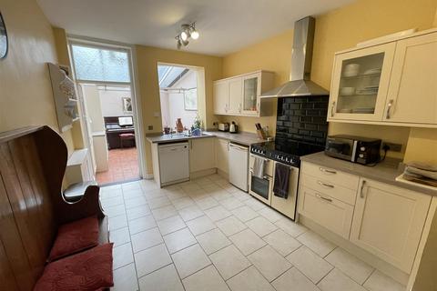 undefined, Exeter Street, Salisbury SP1