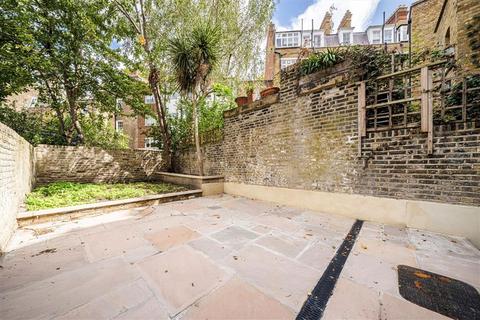 undefined, Walnut Tree Walk, London SE11