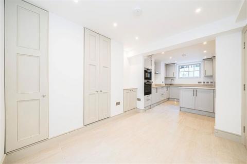 undefined, Walnut Tree Walk, London SE11