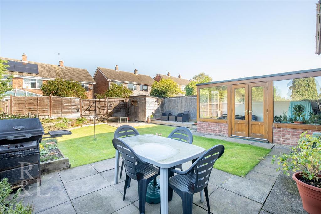 81 Woodside (18).jpg