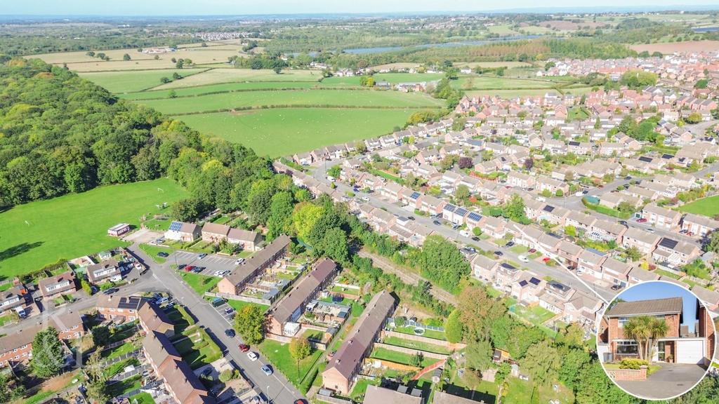 81 Woodside (24).jpg