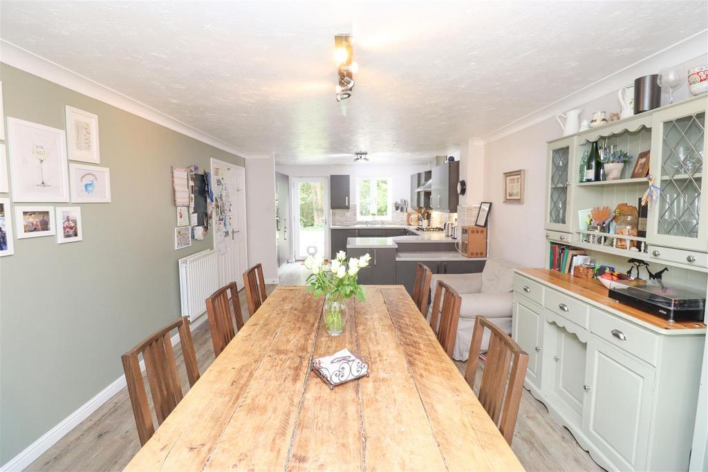 Kitchen/Dining Room