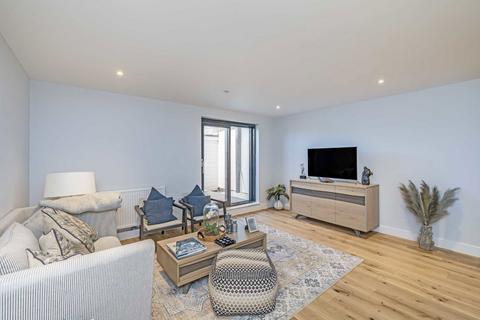 undefined, Kingston Road, Wimbledon SW20