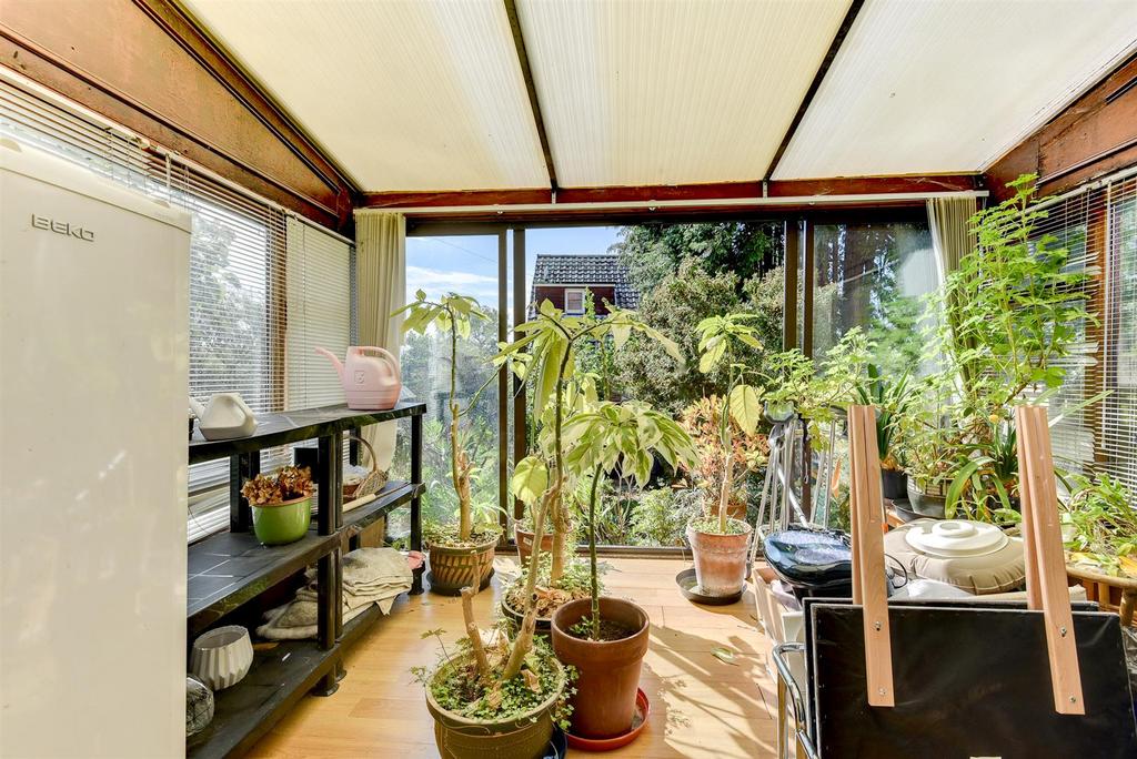 For Sale by Aspire Residential Arundel Road