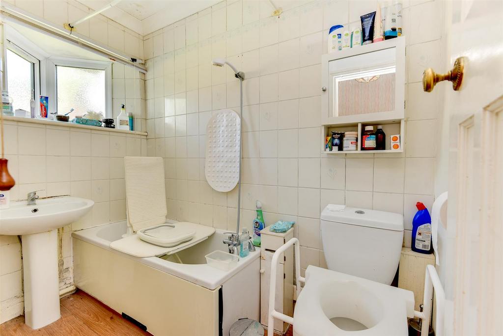 For Sale by Aspire Residential Arundel Road