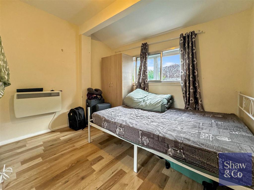 Bed 3.jpeg