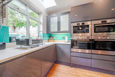 43 The Chase, Bromley, BR1 3DE