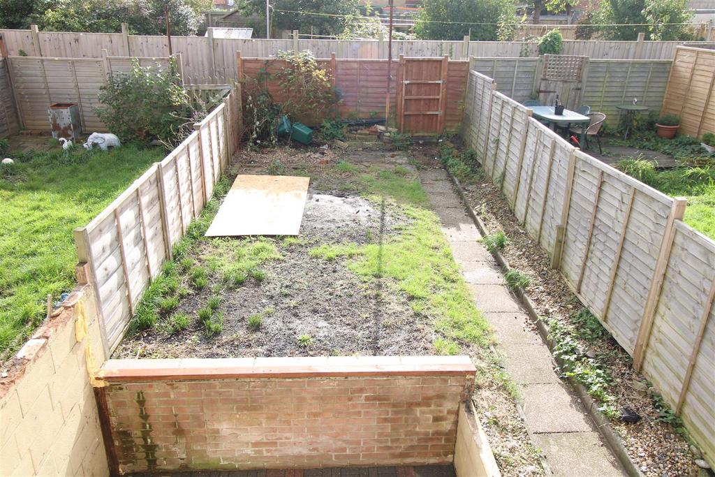Garden (2).JPG