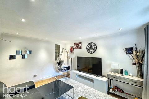undefined, Thomas Close, Nottingham