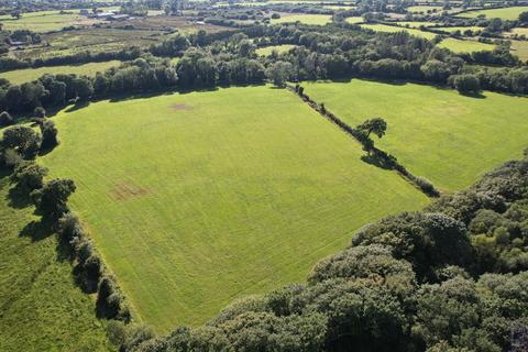 undefined, Felin Land, Llangybi