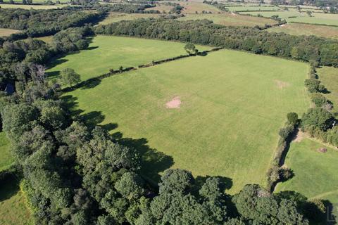 undefined, Felin Land, Llangybi