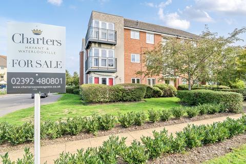 1 bedroom flat for sale, Dale Square, Hampshire PO9