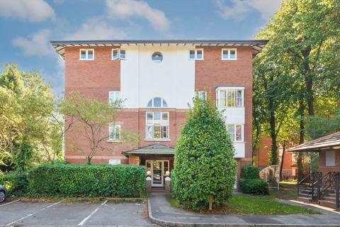 1 bedroom flat for sale, Beechwood Grove, London W3