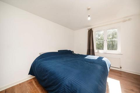 1 bedroom flat for sale, Beechwood Grove, London W3
