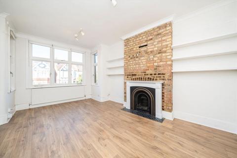 2 bedroom flat for sale, Chatsworth Gardens, London W3
