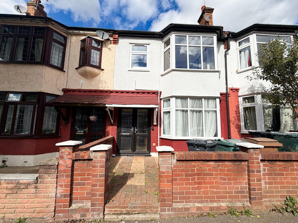 Pentire Rd E17