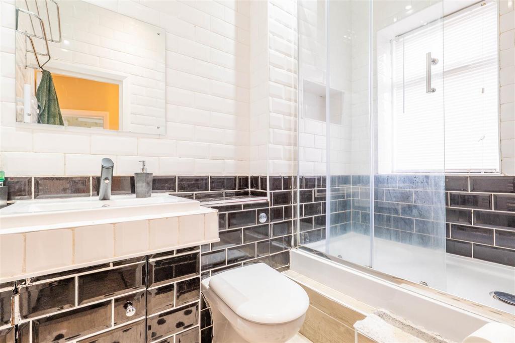 Family Shower Room