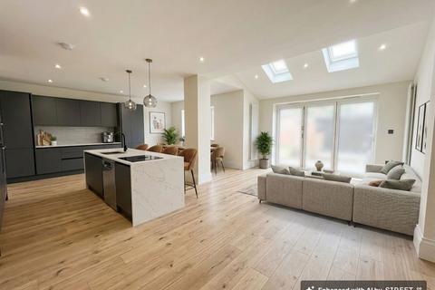 undefined, Worsley Road, Manchester M28