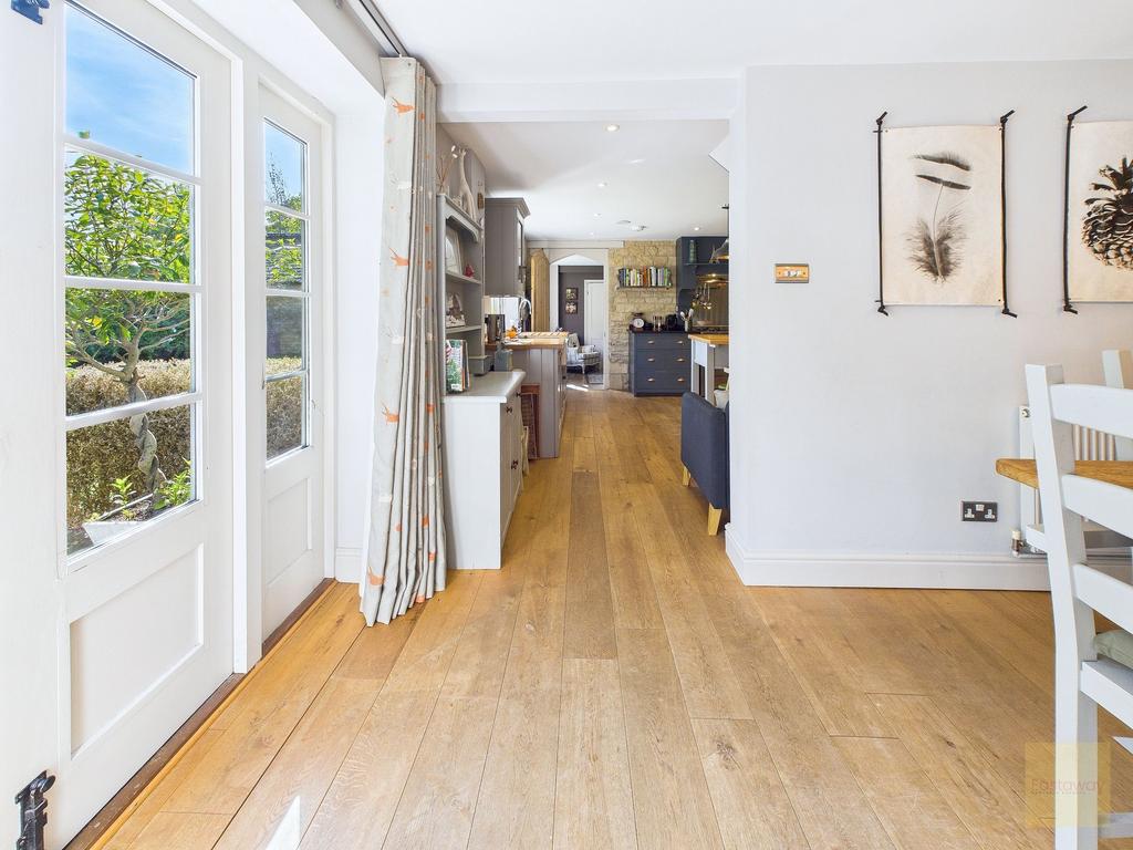 Kitchen / Dining