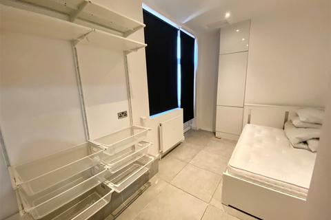 undefined, Grosvenor Place, Newcastle Upon Tyne