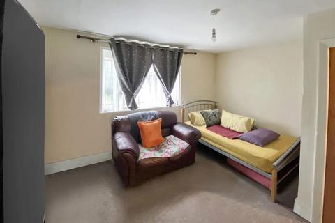 undefined, Brabazon Road, Hounslow, Middlesex, TW5 9LU