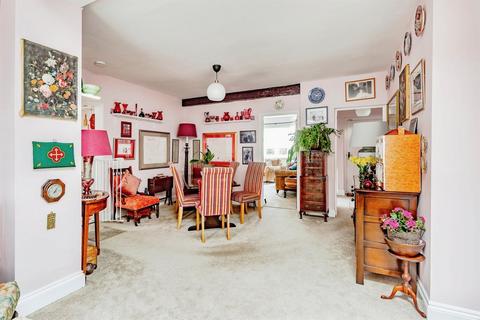4 bedroom detached bungalow for sale, Copthorne Road, Felbridge, East Grinstead, RH19