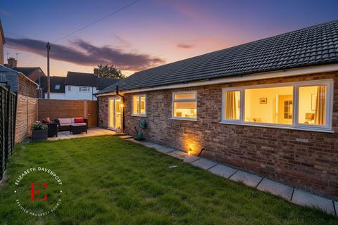 2 bedroom detached bungalow for sale, Arthur Street, Kenilworth, CV8