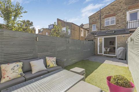 2 bedroom flat for sale, Fulham Palace Road, London SW6