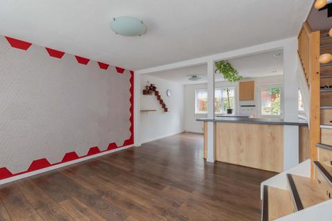 3 bedroom terraced house for sale, Dunster Gardens, Cippenham SL1
